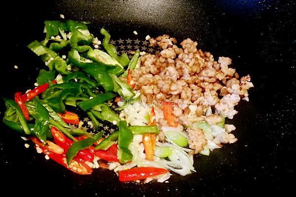 肉末茄子的做法图解7
