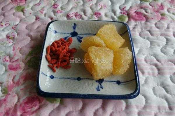 冰糖雪耳炖木瓜的做法图解3