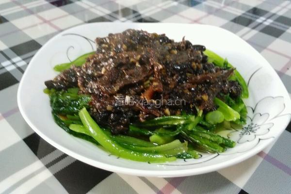 豆豉鲮鱼油麦菜的做法图解4