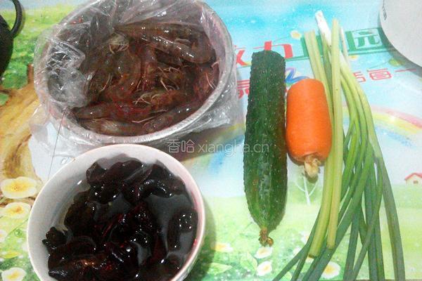 虾仁儿炒饭的做法图解1