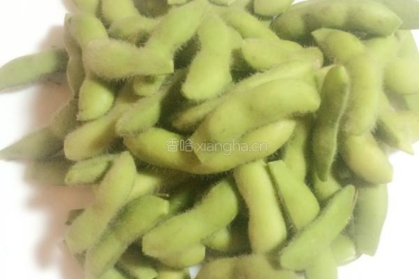 麻辣毛豆的做法图解2