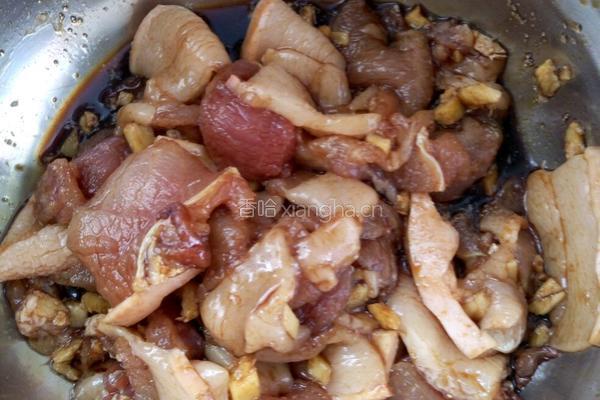 南瓜粉蒸肉的做法图解1