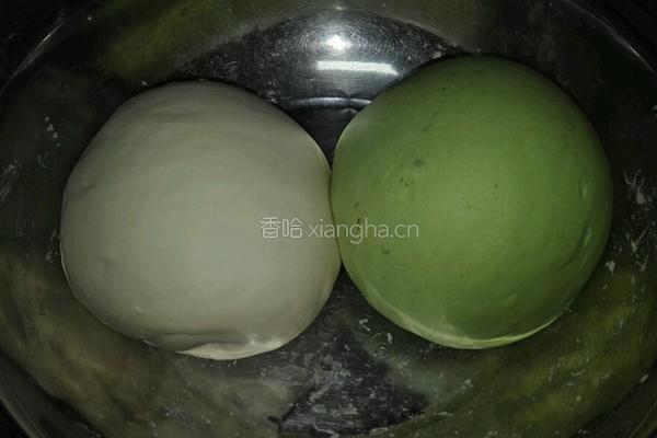 莲菜大肉饺子的做法图解1