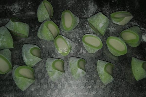 莲菜大肉饺子的做法图解7