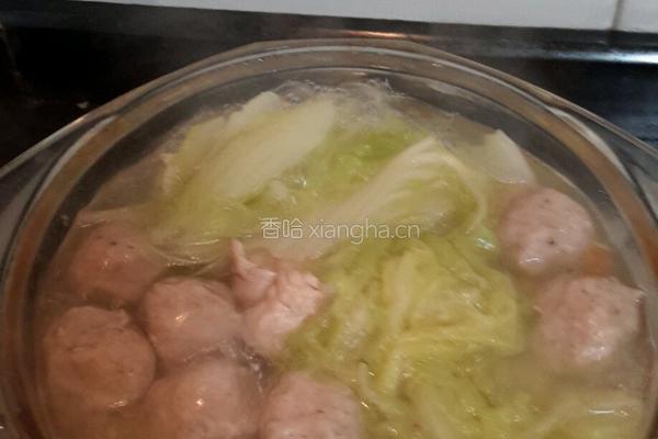 排骨，肉丸，手撕娃娃菜的做法图解2