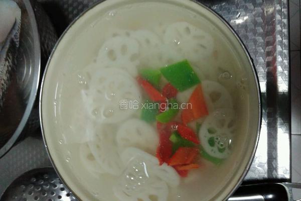 甜汁藕片的做法图解7