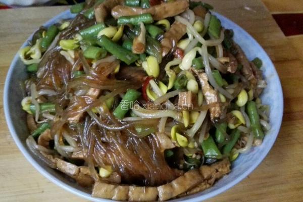 黄豆芽炖粉条的做法图解10