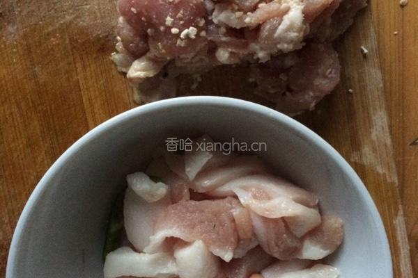 红薯丸烧肉的做法图解1