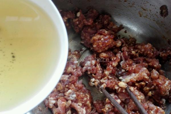 韭菜猪肉馄饨的做法图解3