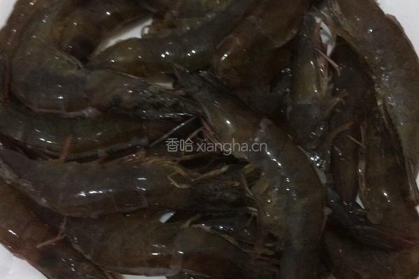 盐焗虾的做法图解1
