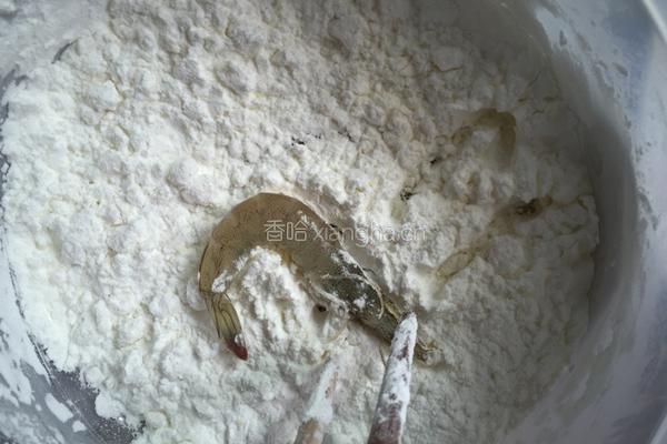 椒盐大虾的做法图解4
