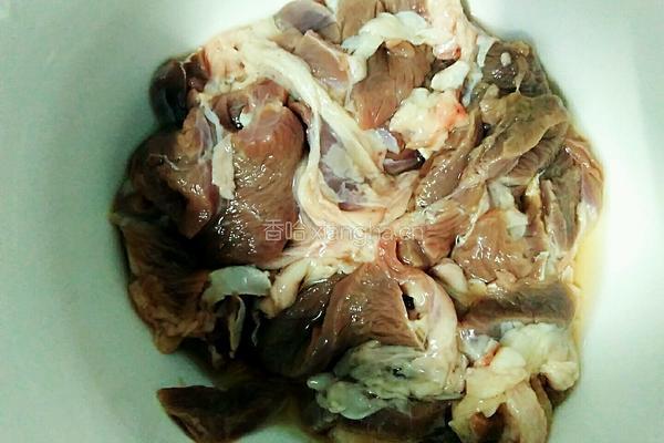 双椒羊肉的做法图解2