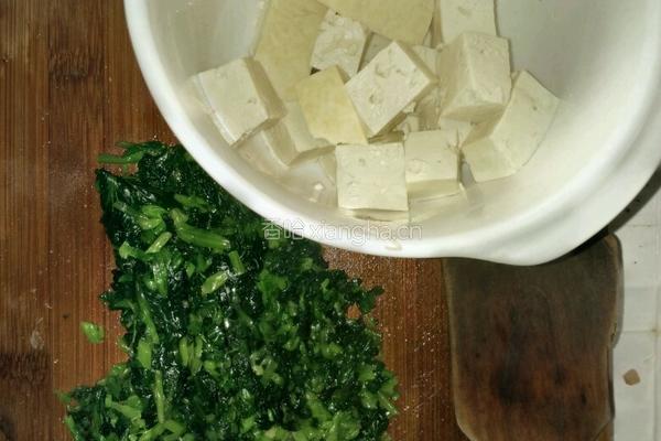 青菜豆腐水饺的做法图解1