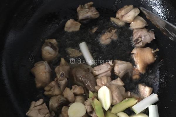 板栗烧鸡块的做法图解8