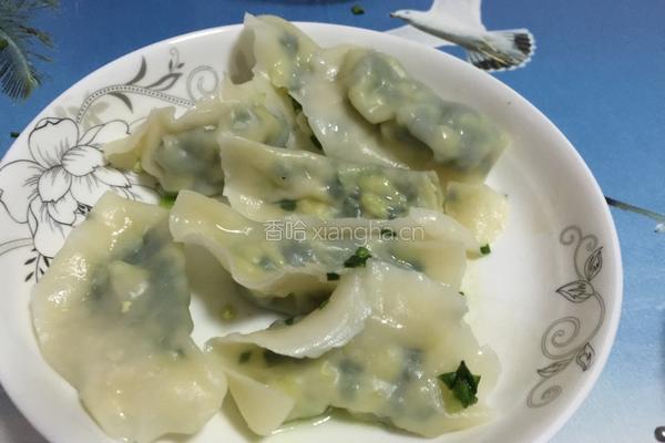 韭菜鸡蛋饺子的做法图解3