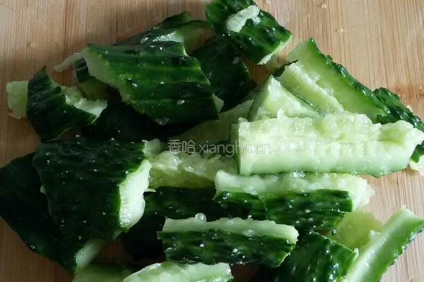 拍黄瓜(话梅味)的做法图解4