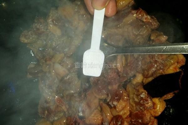 缅甸香草啤酒鸭的做法图解3