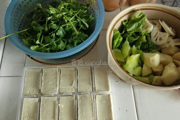 麻辣虾锅的做法图解1