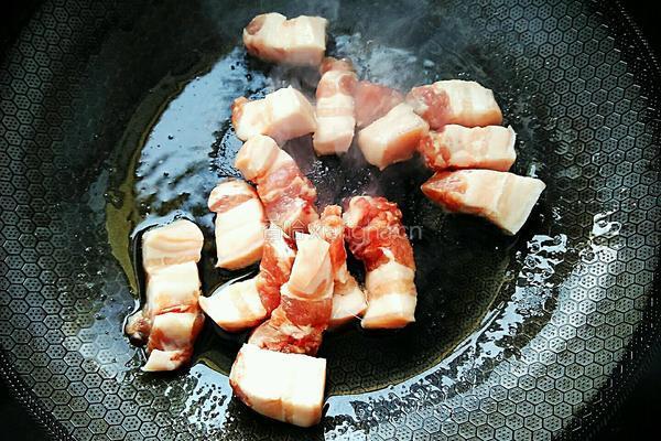 蘑菇红烧肉的做法图解7
