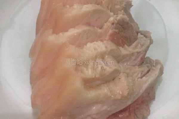 梅干菜扣肉的做法图解3
