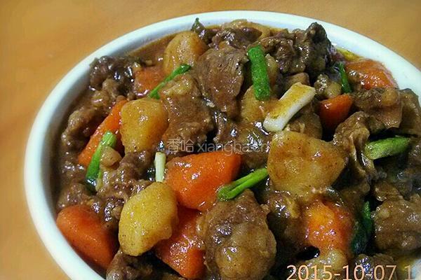 土豆胡萝卜烧牛腩的做法图解10