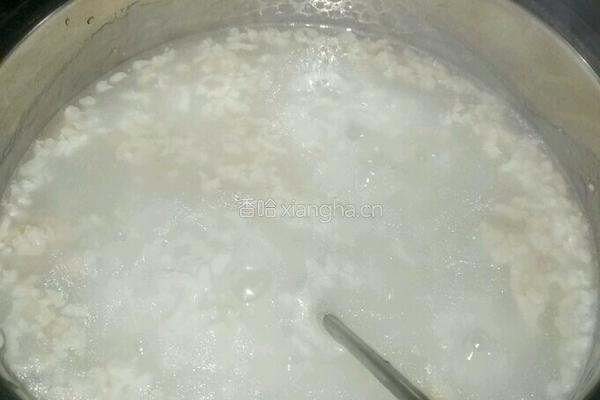 皮蛋瘦肉青菜粥的做法图解3