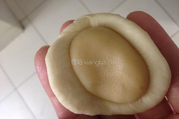 酥皮月饼的做法图解3