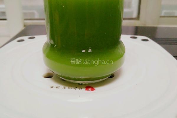 麦苗苹果汁的做法图解3
