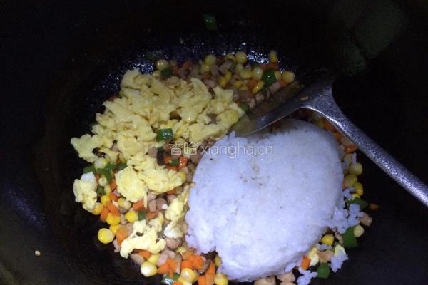 什锦蛋炒饭的做法图解6