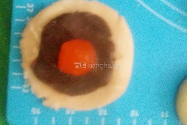 豆沙蛋黄酥的做法图解11