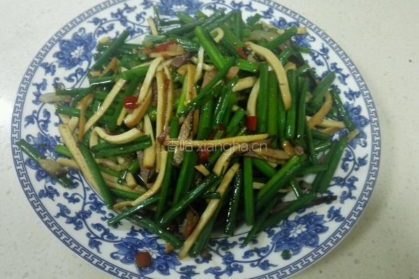 腊肉熏干炒韭菜花