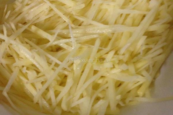 醋熘土豆丝的做法图解1