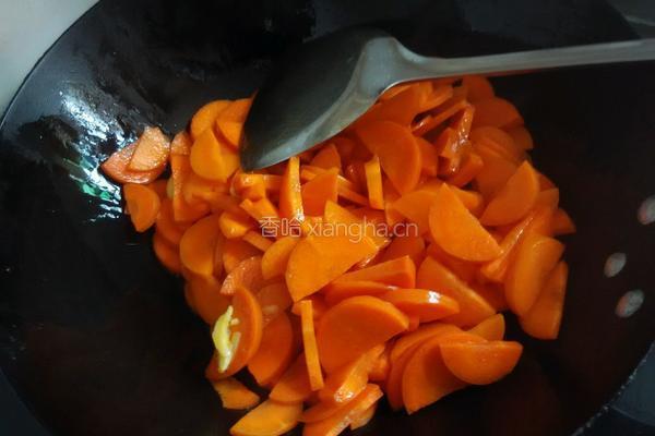 清炒胡萝卜的做法图解4