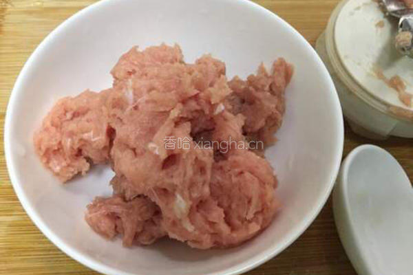 肉蒸鸡蛋糕的做法图解2