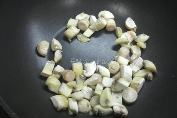 甜豆蘑菇的做法图解2
