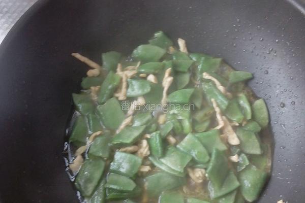 肉丝扁豆的做法图解3