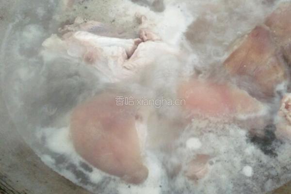 黄精煨肘的做法图解2