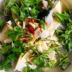老豆腐炖麒麟鱼的做法[图]