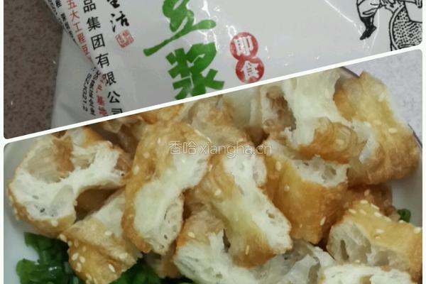豆浆油条汤的做法图解1