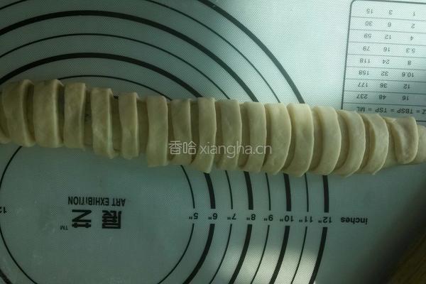 毛毛虫面包的做法图解8