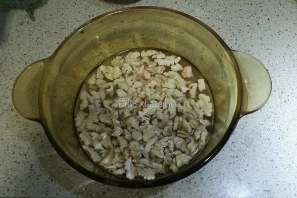 香浓牛奶核桃露的做法图解3