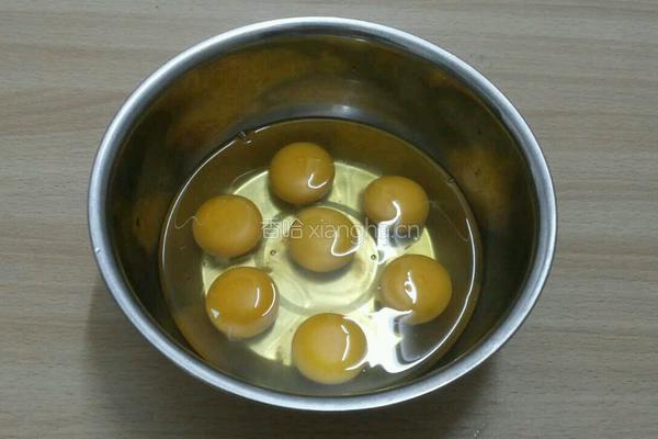 银鱼炒蛋的做法图解3