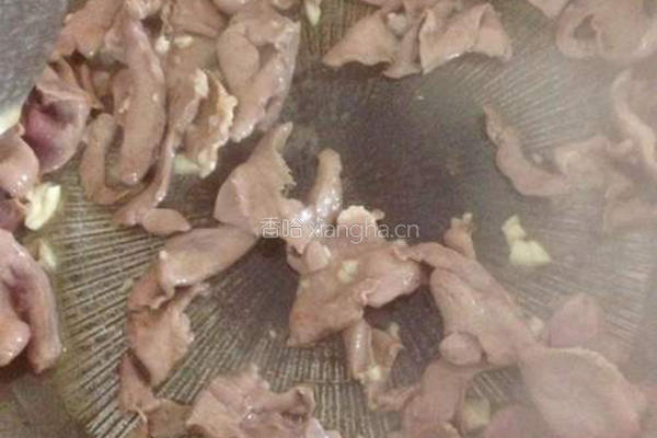 双椒爆炒猪心的做法图解6