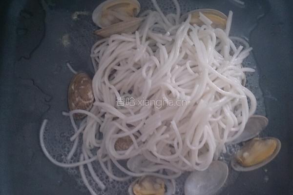 意式海鲜米粉（蛋腐饼、花蛤）的做法图解12