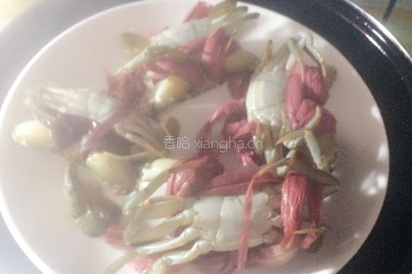 蒜苔炒蟹的做法图解2