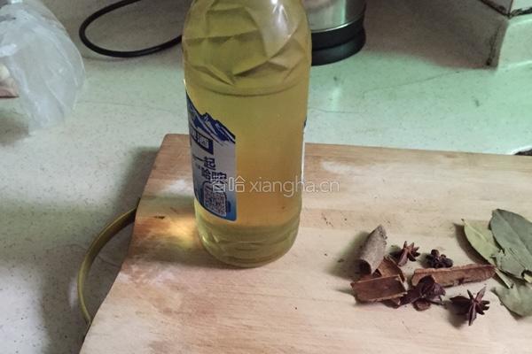 卤鹌鹑蛋的做法图解1