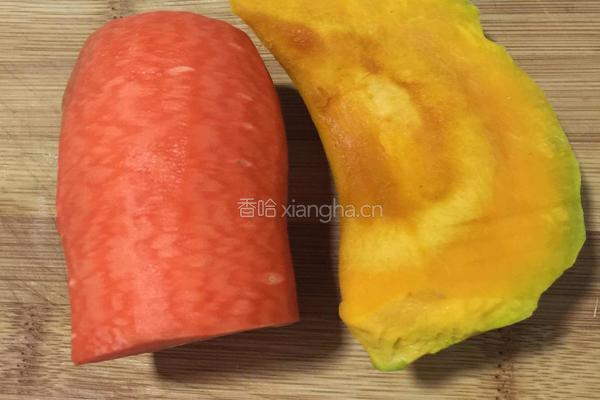 南瓜胡萝卜羹的做法图解1