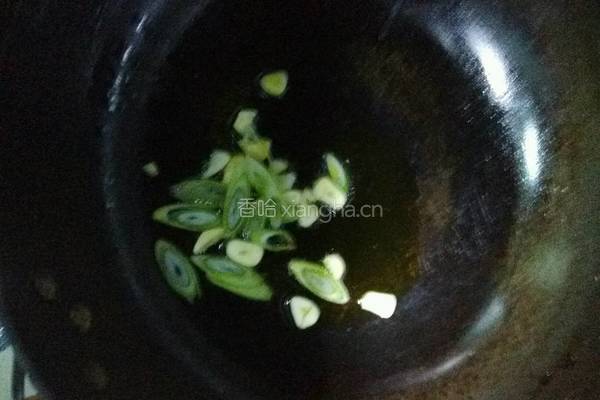 雪里红炖豆付的做法图解3