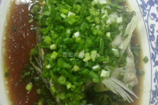 葱油鳜鱼的做法图解3