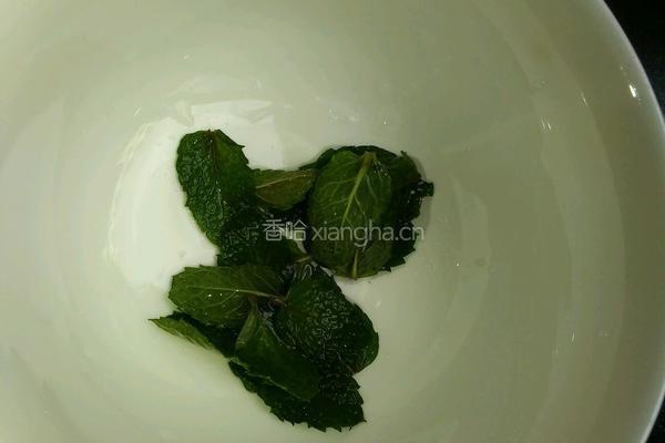 薄荷柿子鸡蛋汤的做法图解2